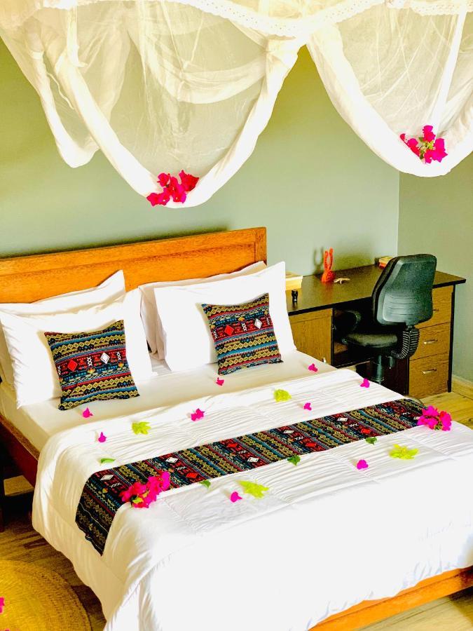 Bed and Breakfast Uroa Getaway Экстерьер фото